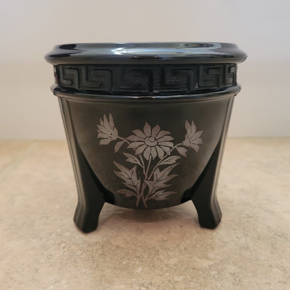 LE Smith Black Amethyst Glass Footed Vase